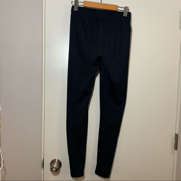 Gymshark Small black elastic waist Core activewear leggings - Picture 3 of 10